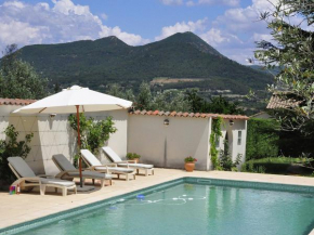 Stunning Villa in Mirabel-aux-Baronnies with Swimming Pool